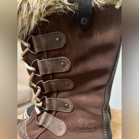 Sorel Brown Winter Boots lightly worn - Picture 8 of 10